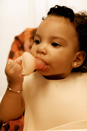 BABY- Silicone Baby Bib Roll Up & Stay Closed - (Sand) - Pleasant Beach Living