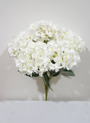 Artificial silk hydrangea flower with soft, full blooms, ideal for home decor, by Sweet Home Deco.