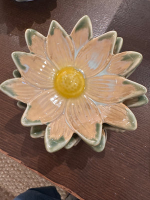 Small flower-shaped dinner plate by CCOI with reactive glaze finish, showcasing a vibrant floral design.