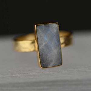 JEWELRY-RING- Rectangle Labradorite  Ring on a Hand Hammered Band - Pleasant Beach Living